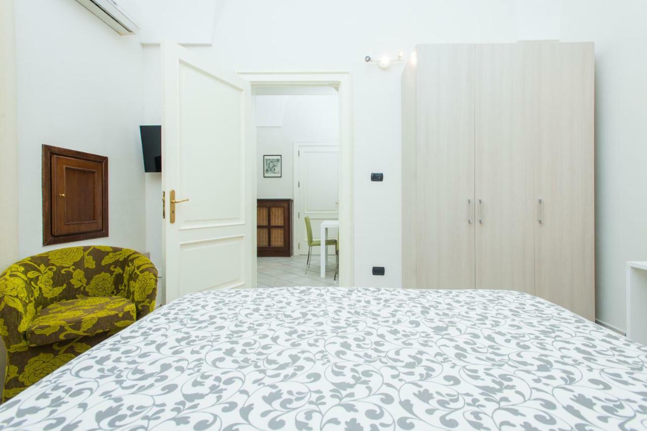 Il Garbino Suite And Apartment 莱切 外观 照片