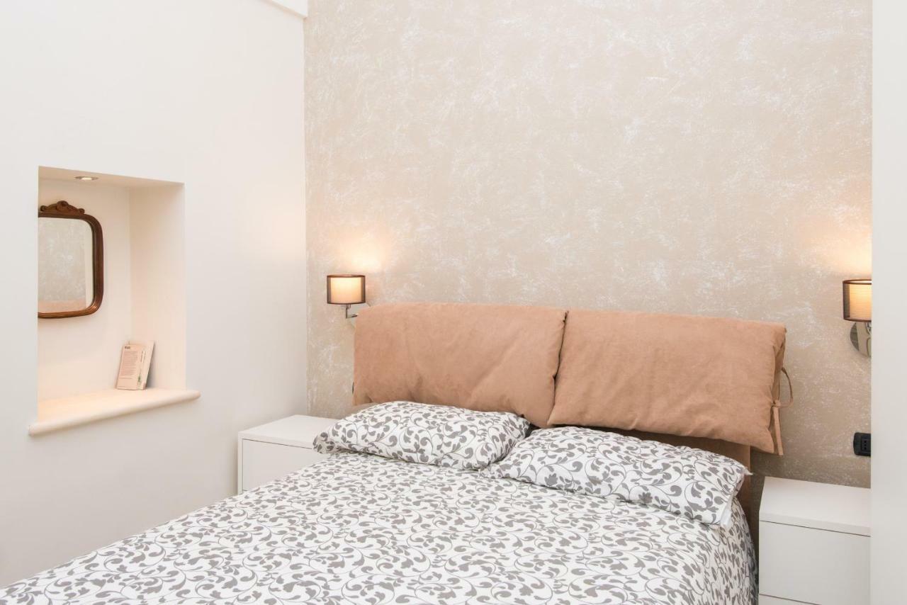Il Garbino Suite And Apartment 莱切 外观 照片